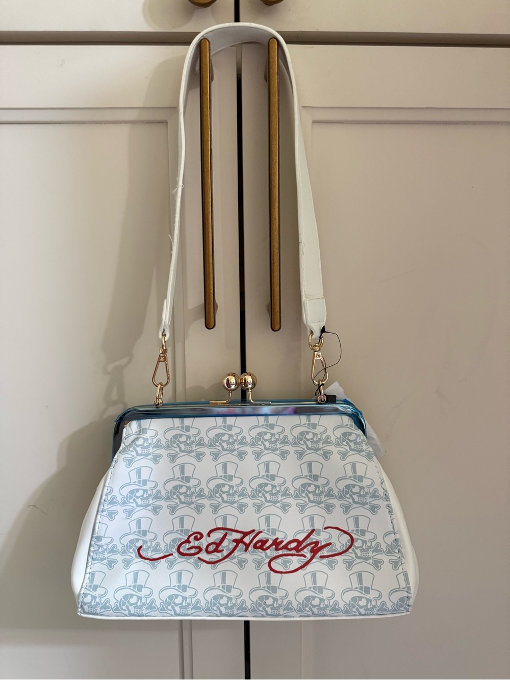 Ed Hardy Rhinestone Tiger Kiss Lock Shoulder Bag Purse and Keychain - Picture 4 of 8